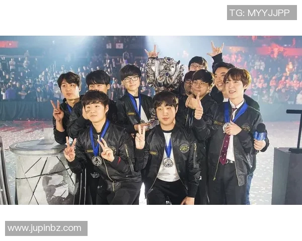 FPX崛起之路：从默默无闻到英雄联盟世界冠军的成长历程